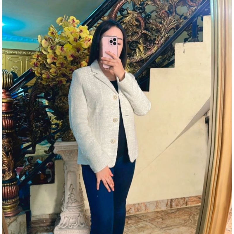 Blazer Motif Bunga-Bunga Katun Nyaman