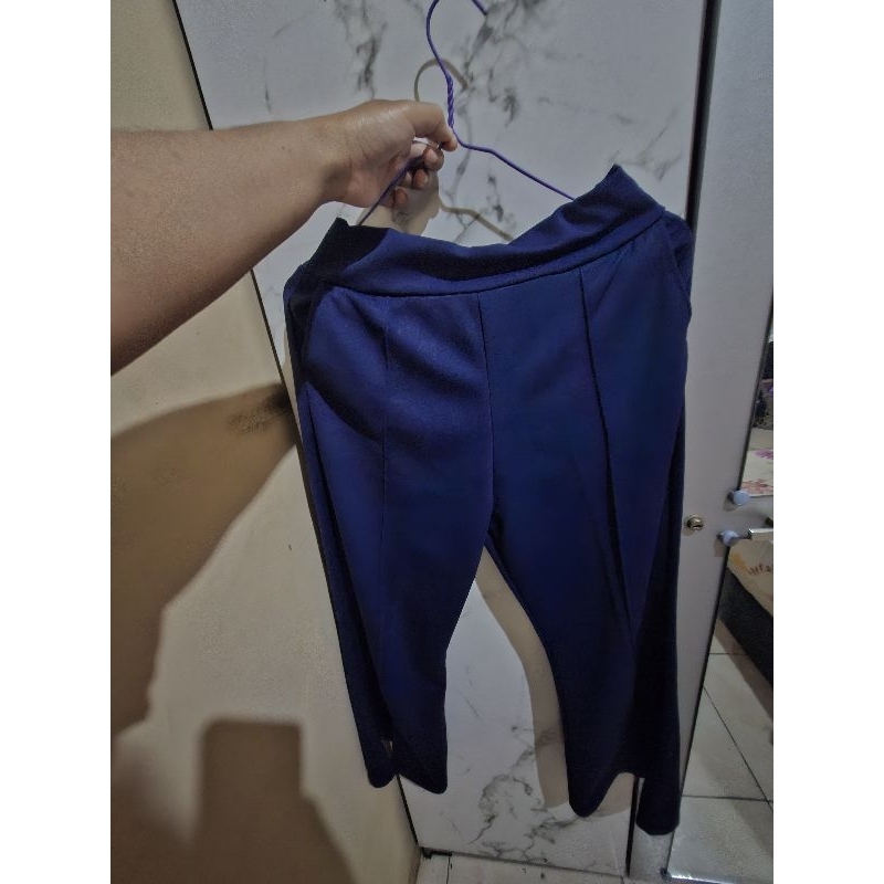 celana scuba biru