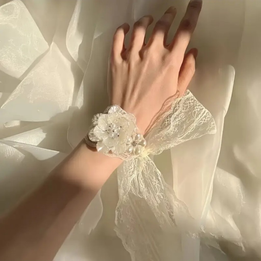 lace brecelet for bride