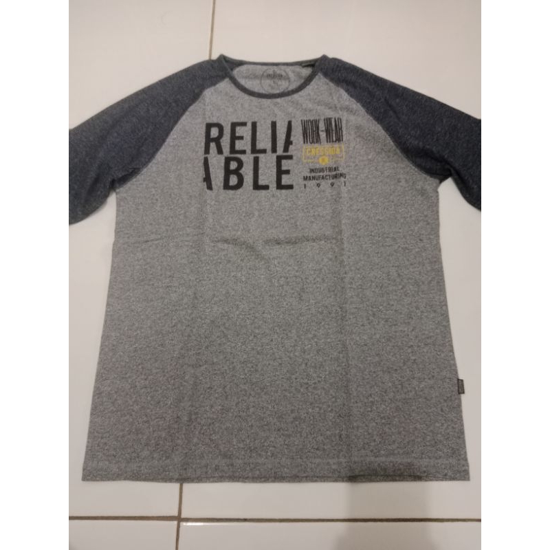 Kaos Raglan Lengan