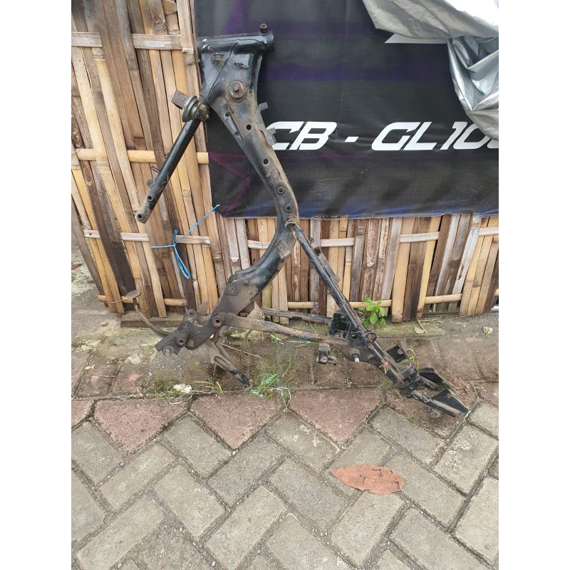 frame , rangka megapro