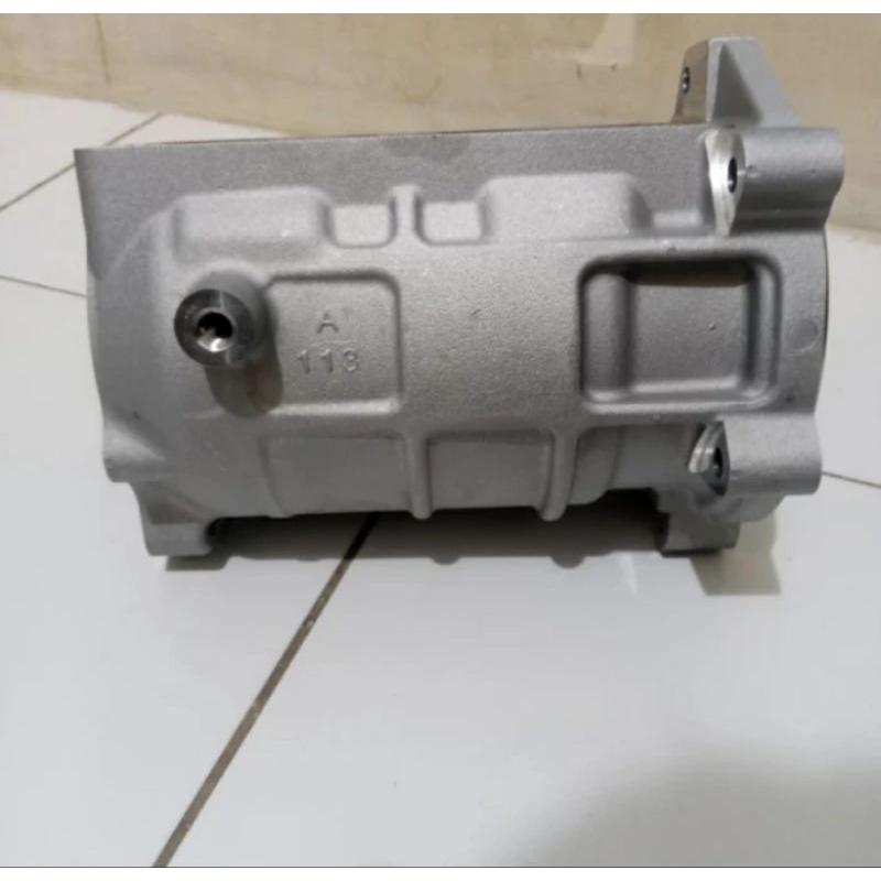 HOUSING COMPRESSOR HINO 500