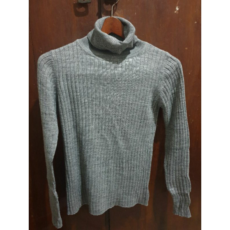 kaos rajut lidi turtle neck