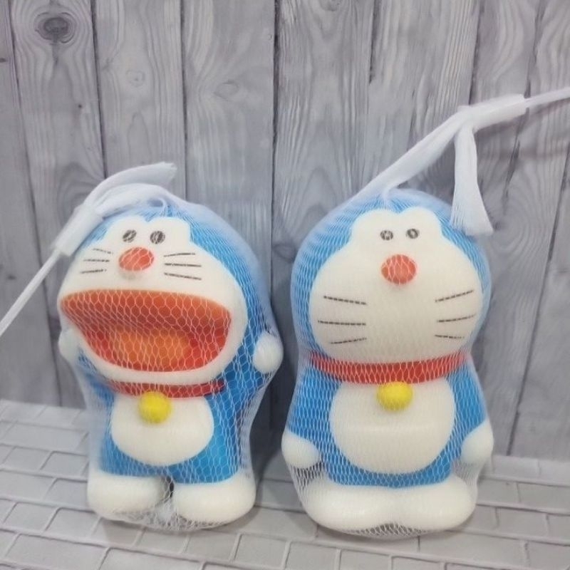 SQUISHI BESAR BONEKA DORAEMON