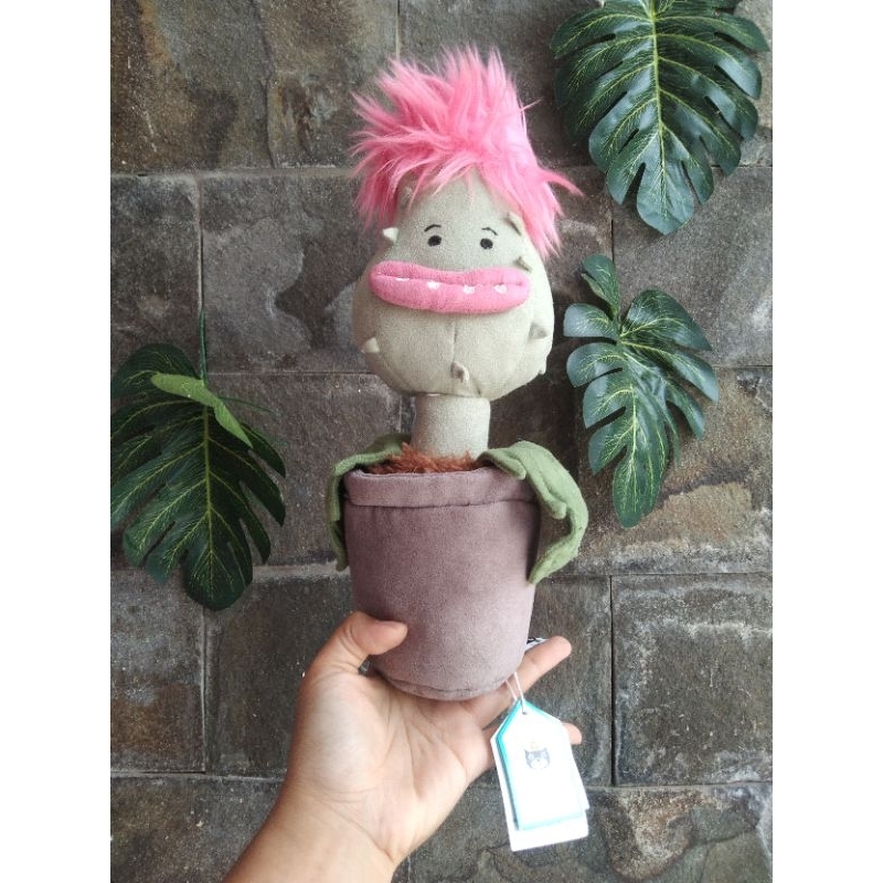 carniflore Priscilla by jellycat (nwt)