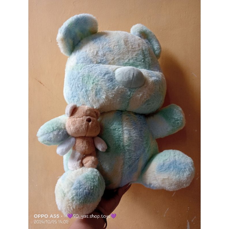 boneka Teddy tanpa mata