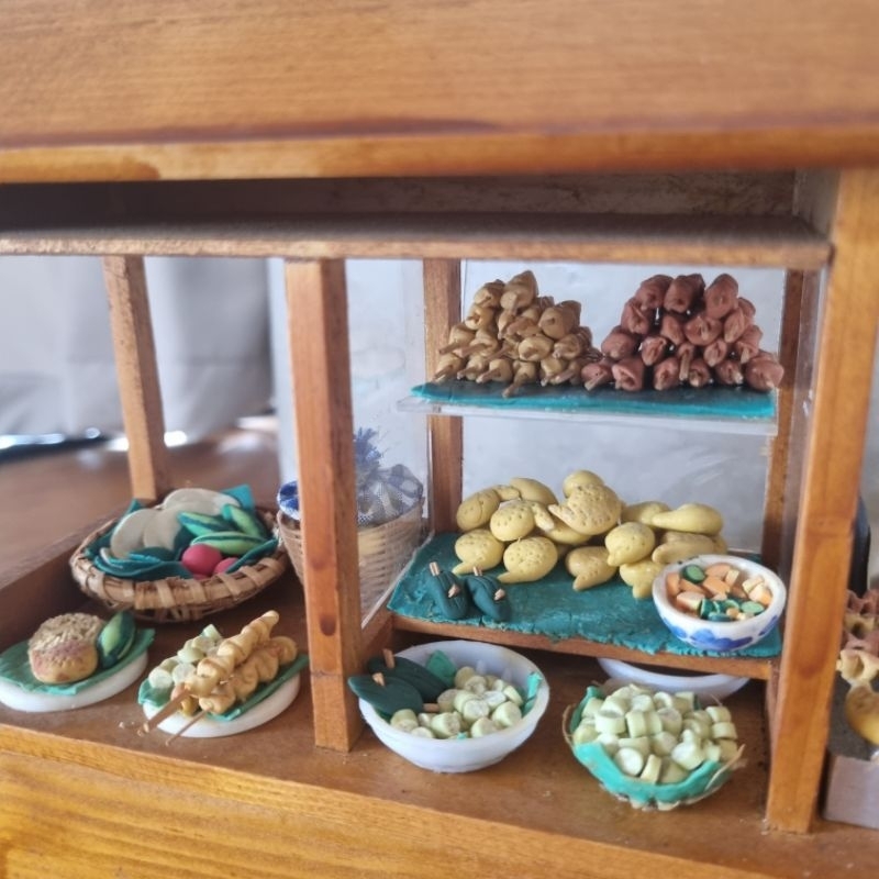 miniatur tukang sate