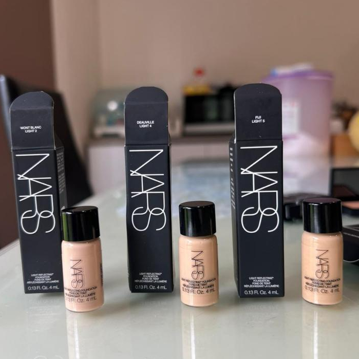 NARS Light Reflecting Foundation/Soft Matte Complete Foundation