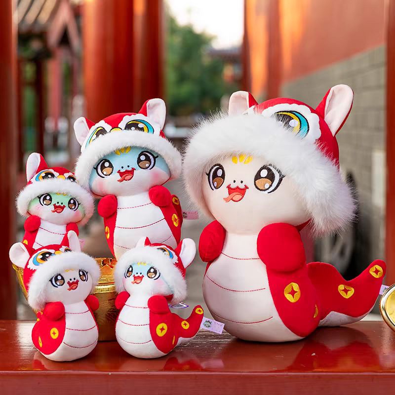 boneka imlek boneka ular 2025