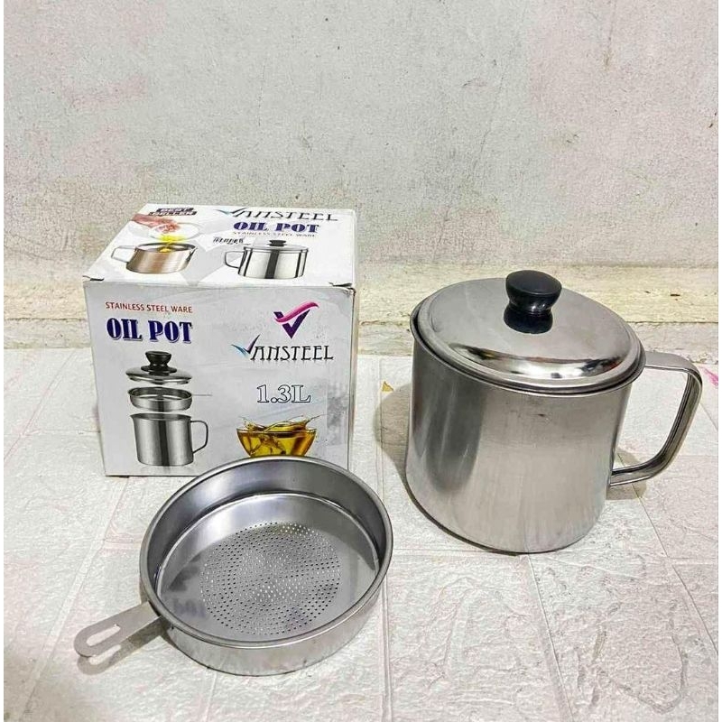 Oil pot