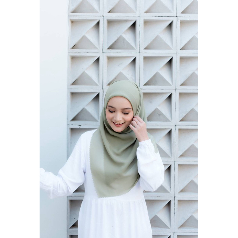 SEGIEMPAT ELLE