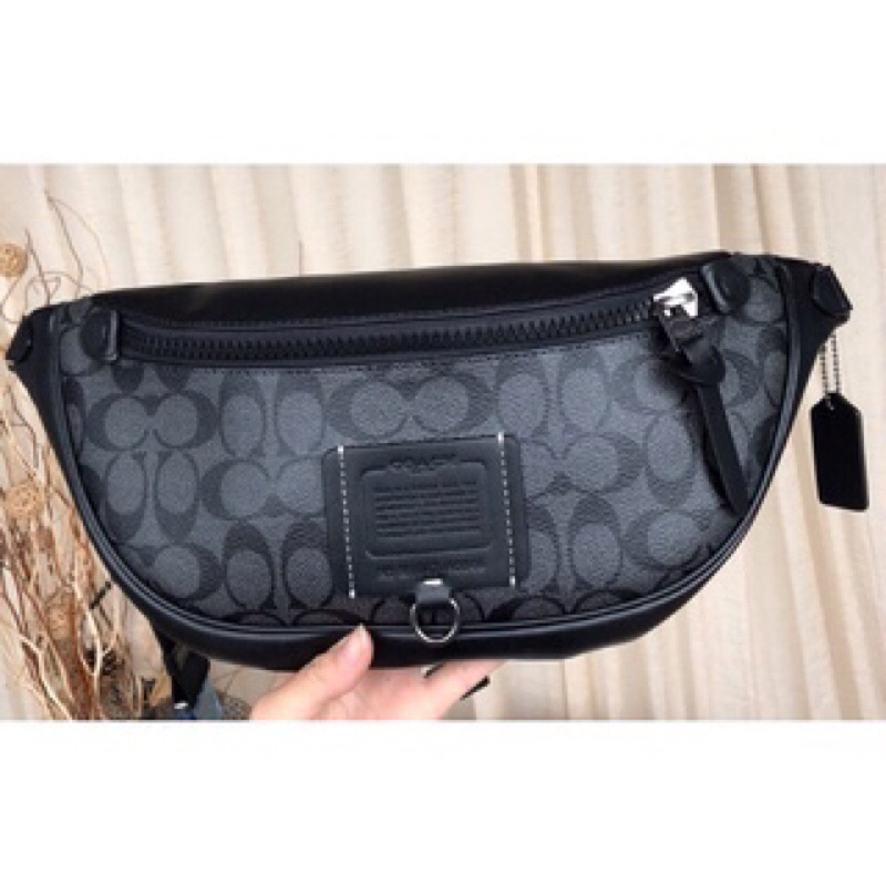 link revel bumbag