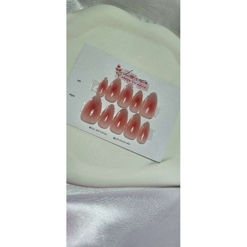 Custom press on nails - kukupalsu