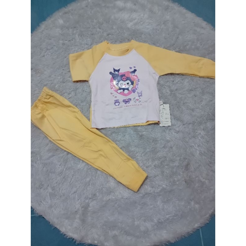 set anak perempuan