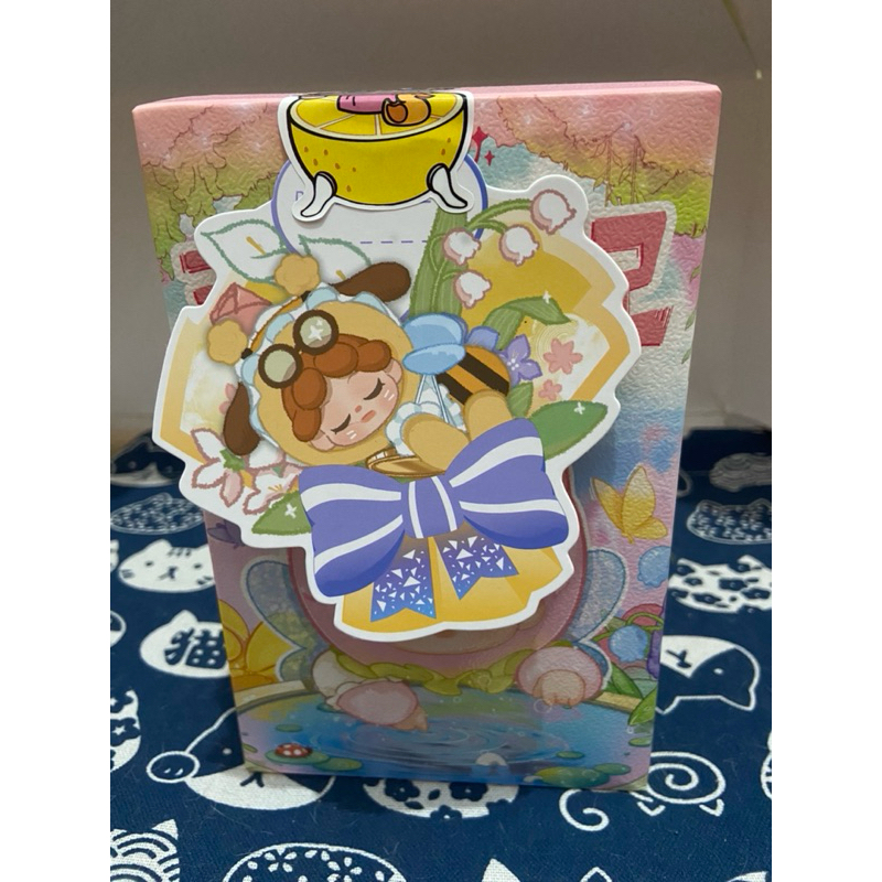 Ready Selected Wendy Garden ( Bee )