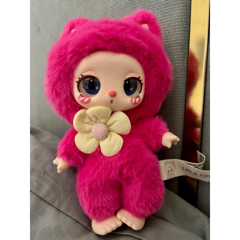 Liila Lucky Cat