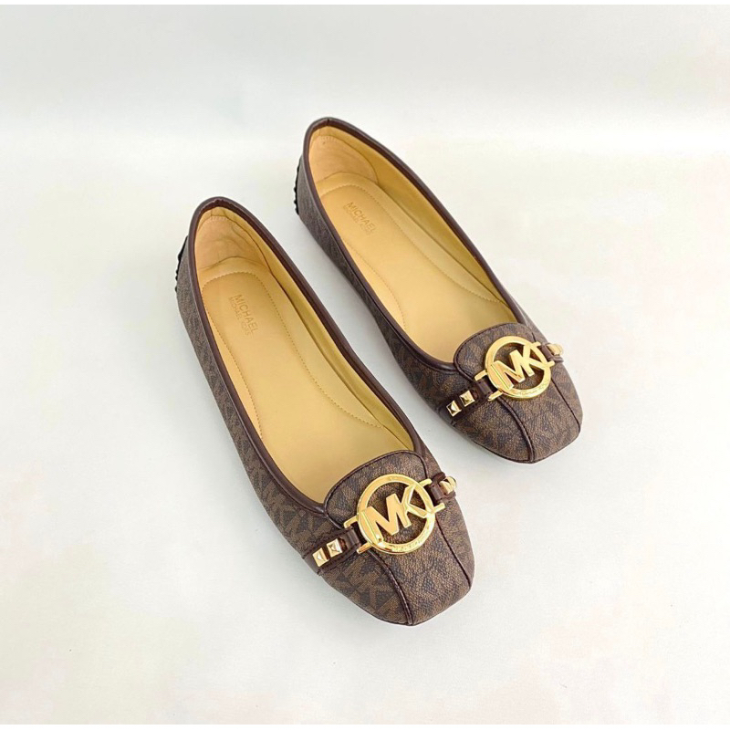 Michael kors SIZE (9.5)