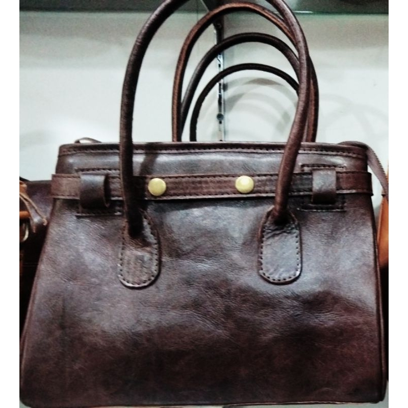 Tas kulit slempang
