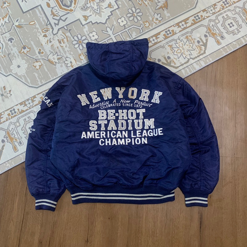 Vtg bomber varsity jacket Outstanding