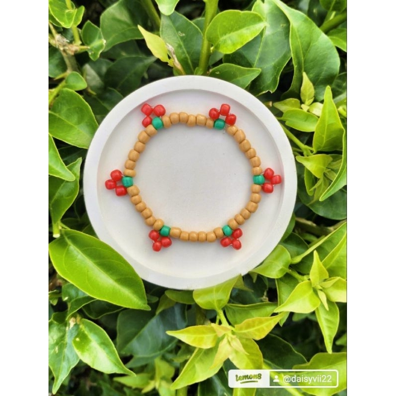 gelang manik manik