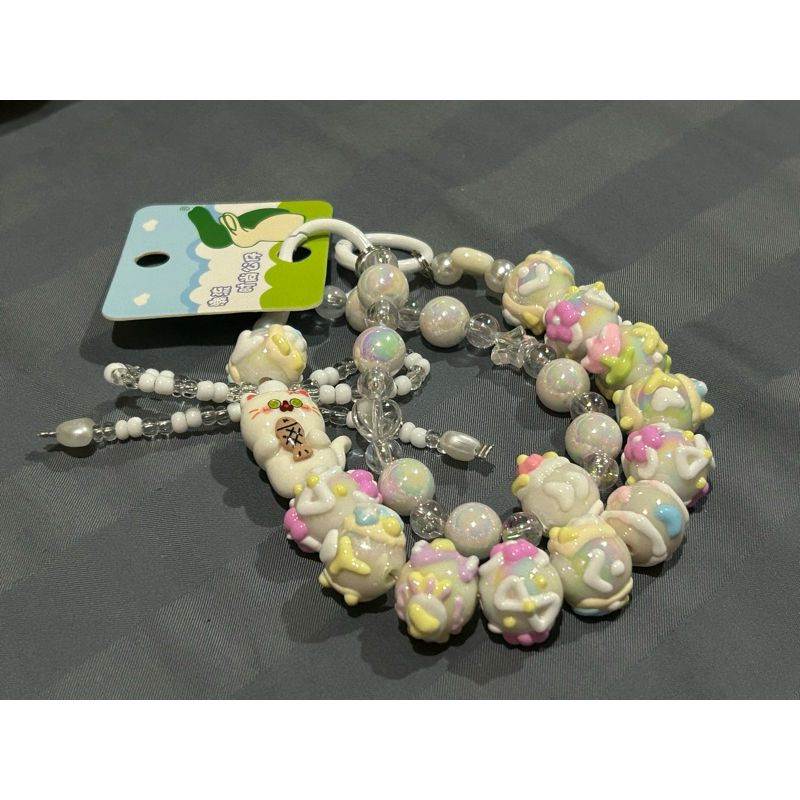Bagcharm BKK Kucing Putih
