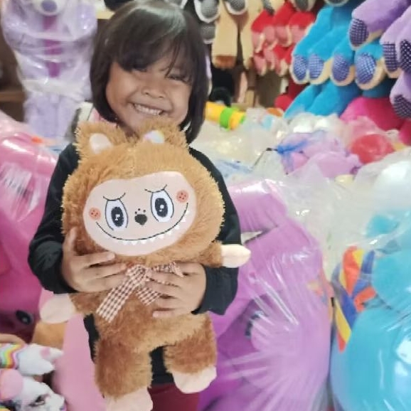 boneka Labubu ukuran L