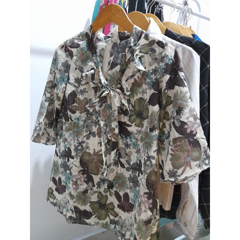 Blouse Bunga LD -+ 96 cm Preloved