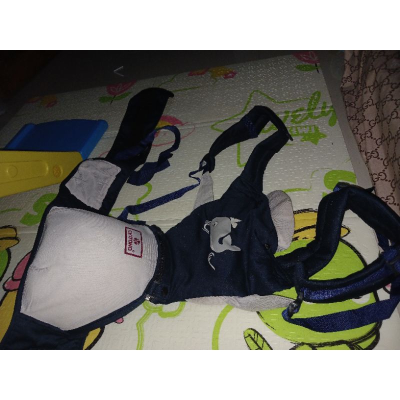Gendongan bayi hipseat second