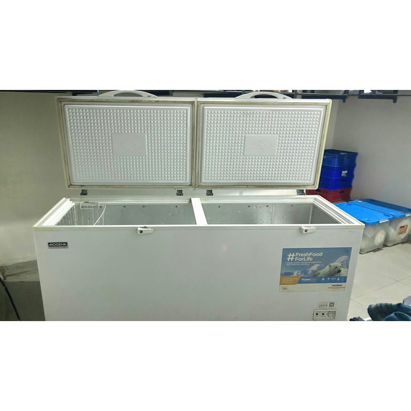 freezer modena 2 pintu