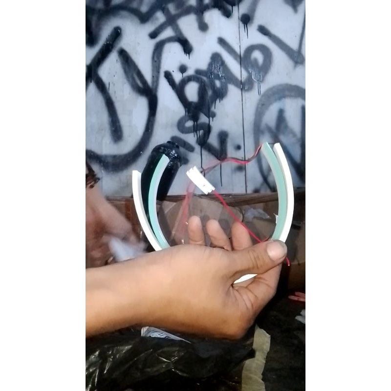 lampu alis
