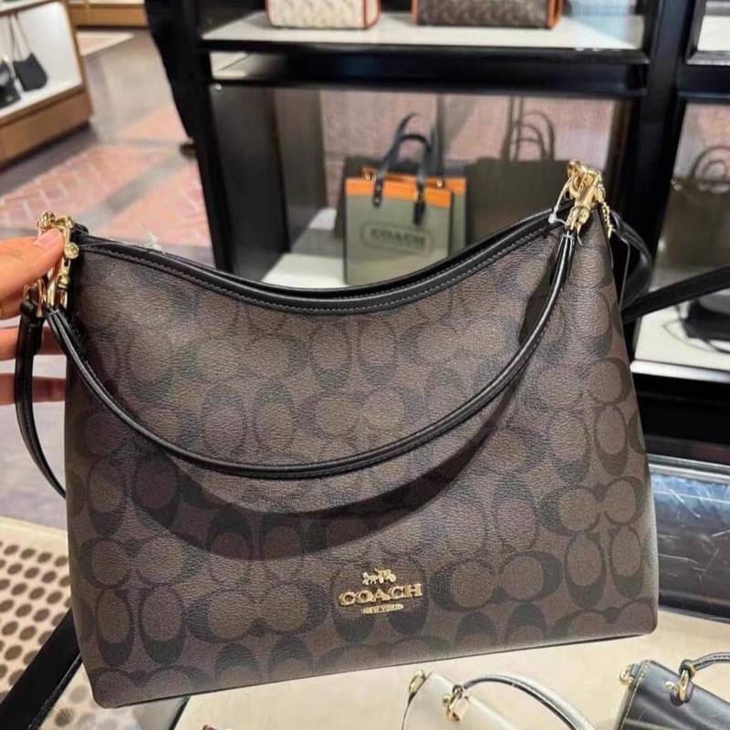 Tas Coach