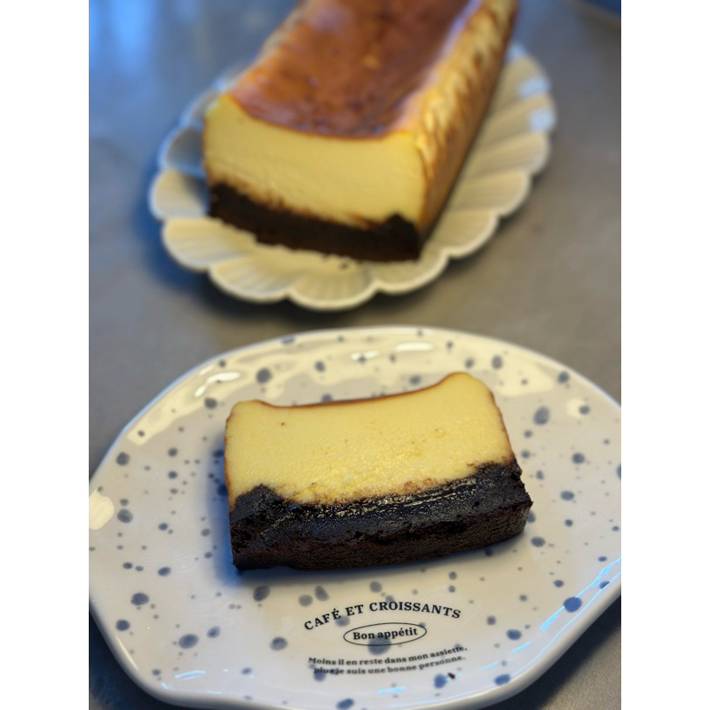 brownie burnt cheesecake