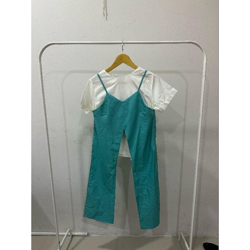 Baju atasan