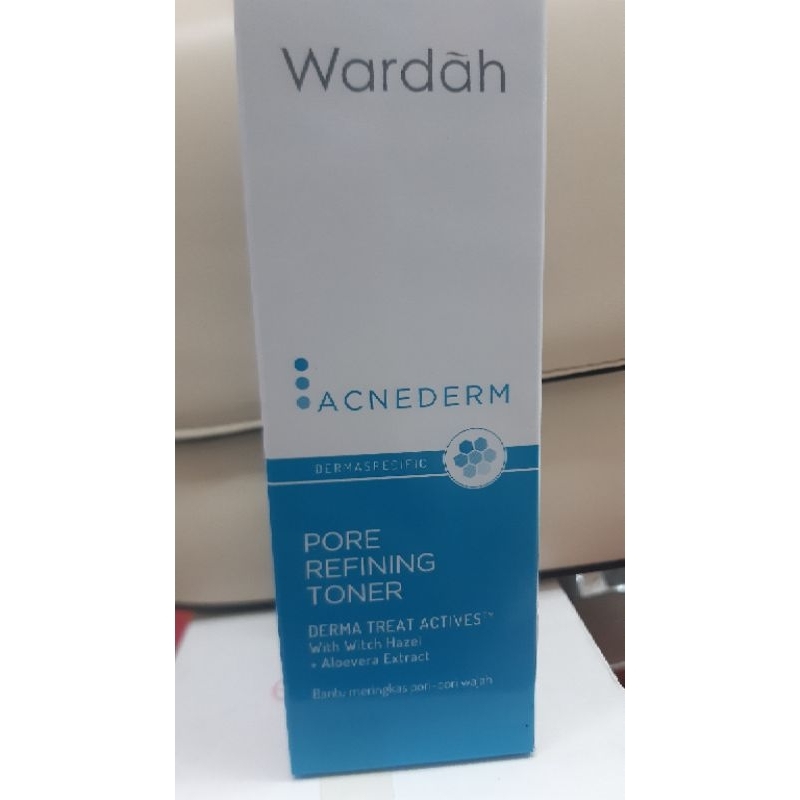 Wardah Acnederm pore toner