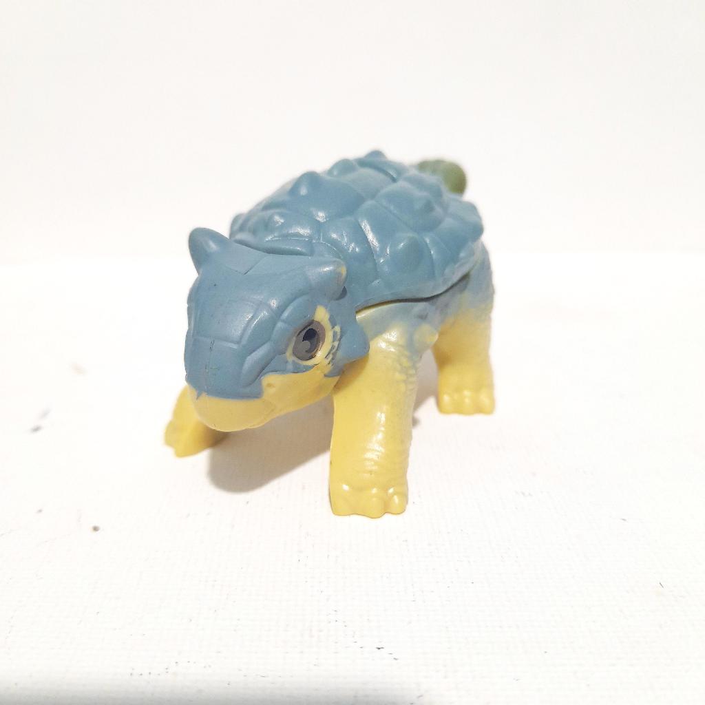Mainan second Happy Meal Mcd urassic World