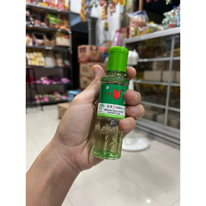 Minyak kayu putih Cap Lang 60ml