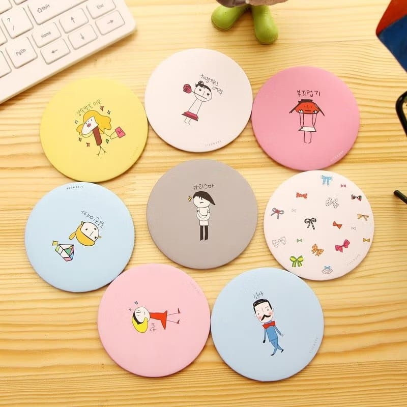 Kaca mini cermin bulat bergambar