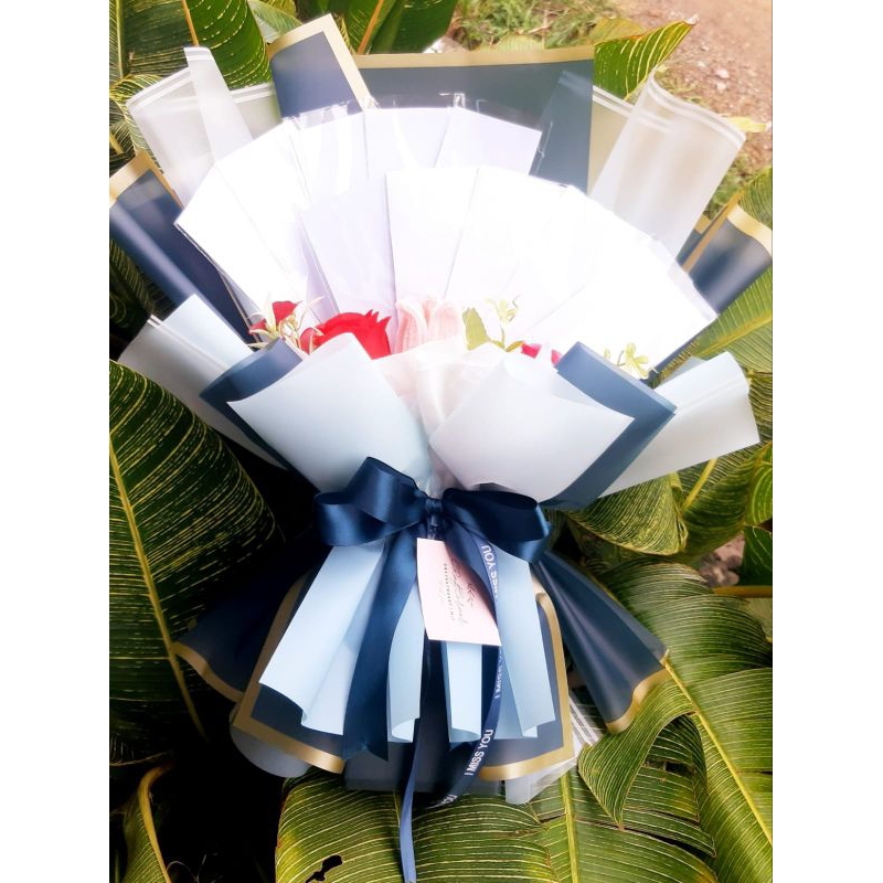 bucket kosong size M plus bunga