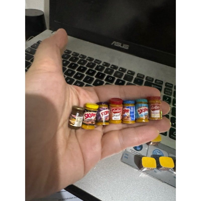 miniatur selai