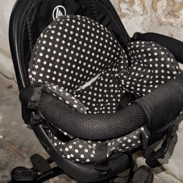 bantal stroller bekas