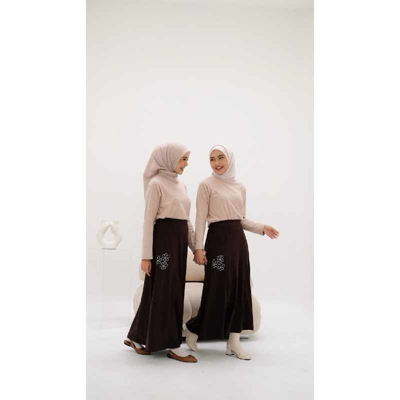 Haerin Skirt