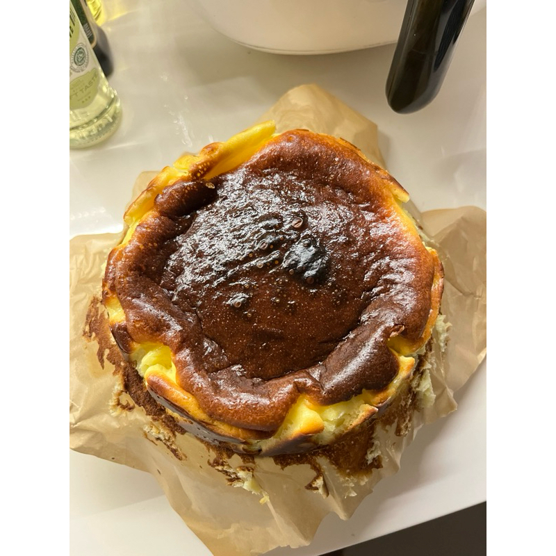 BASQUE BURNT CHEESECAKE