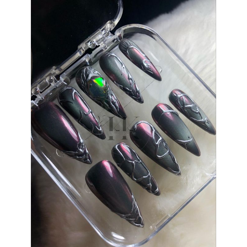 Press On Nails - Y2K Cat Eye