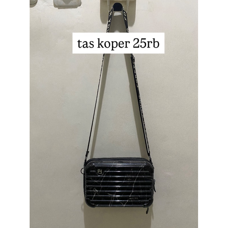 tas koper hitam