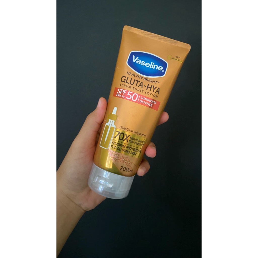 Vaseline Gluta-hya spf 50 PA++
