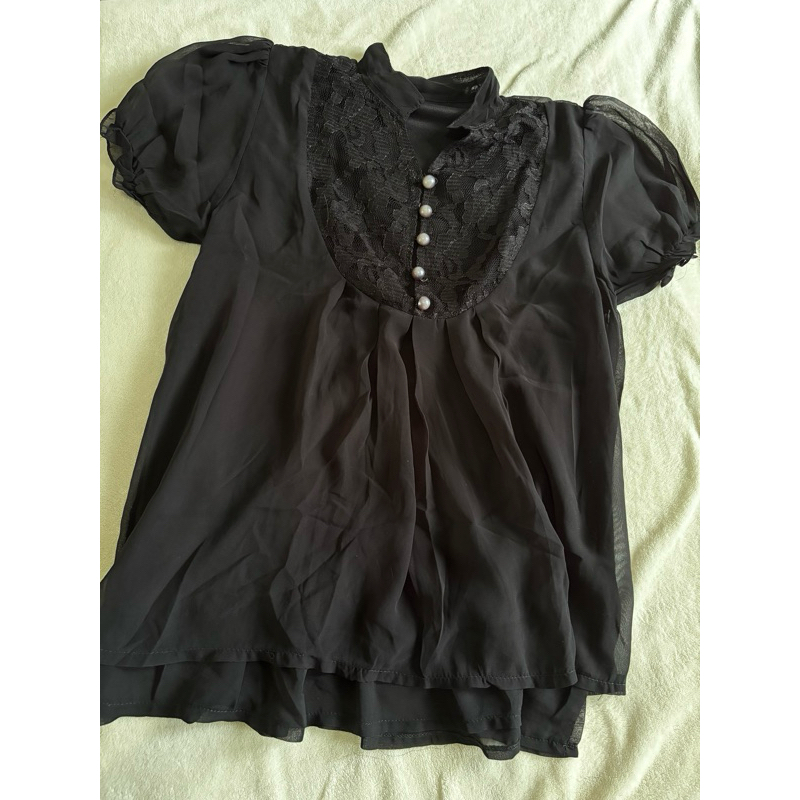 Atasan blouse hitam