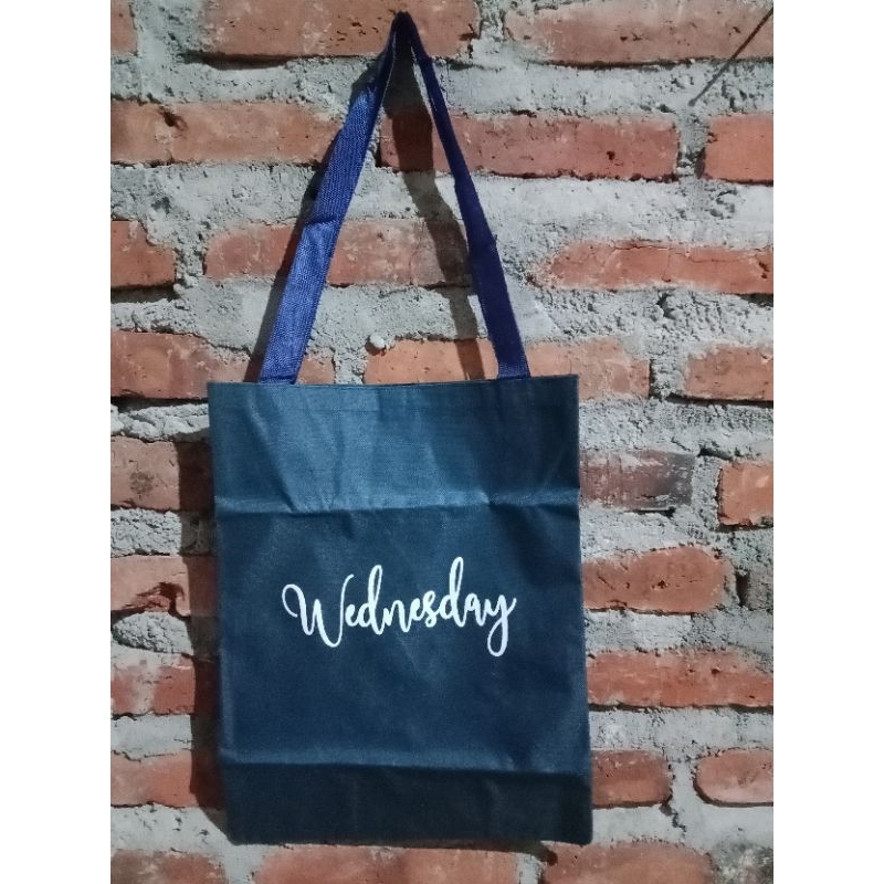 totebag perekat