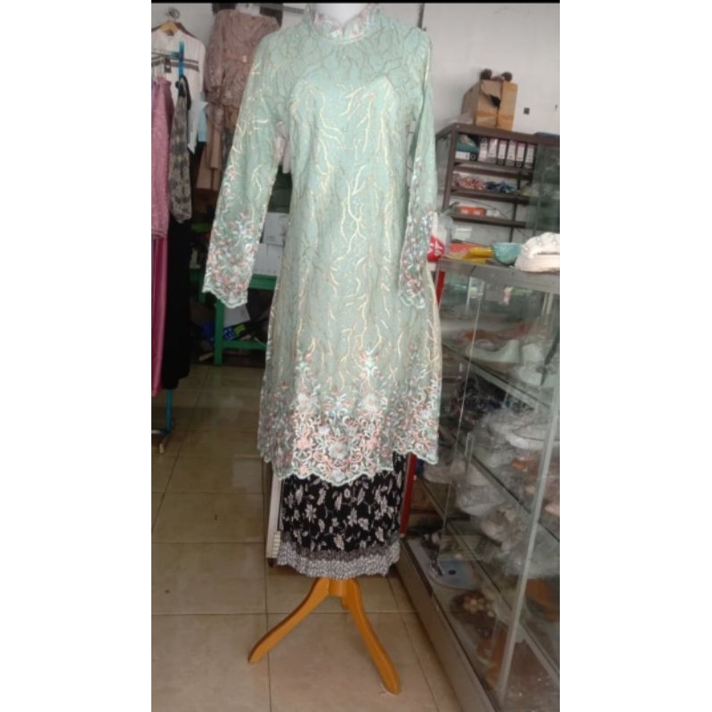 tunik kebaya tile