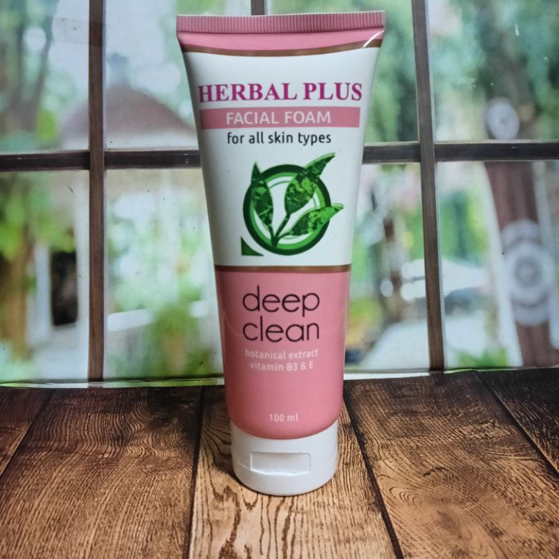 Facial Foam Herbal Plus Deep Clean VitB3 & E 100ml BPOM