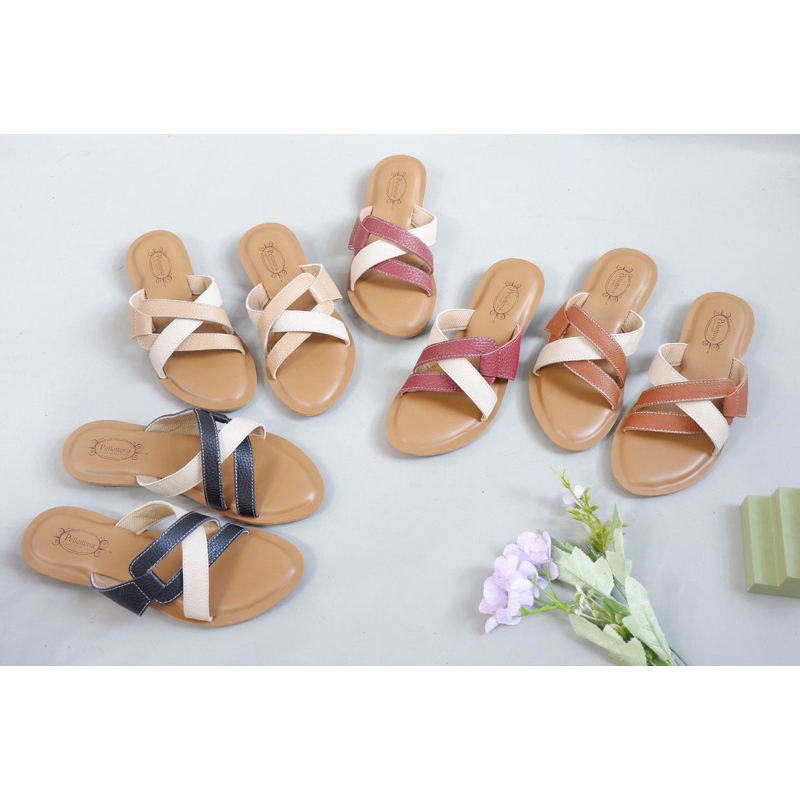 Sandal Kulit Flat Wanita